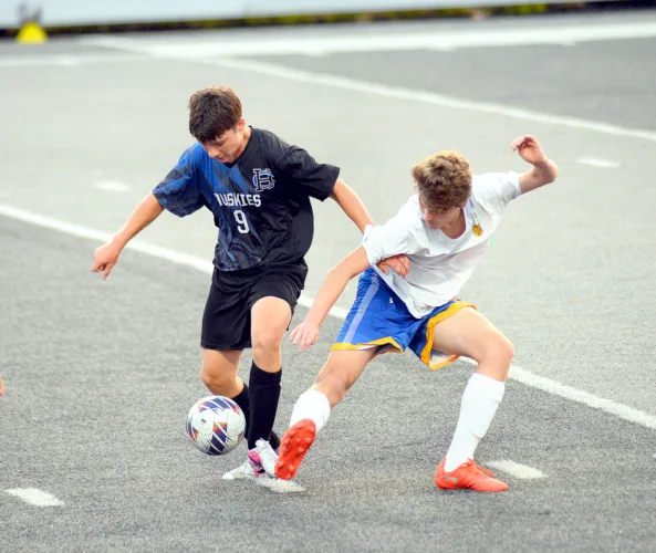 Huskies, Crusaders battle to tie in 'Friday Night Futbol'